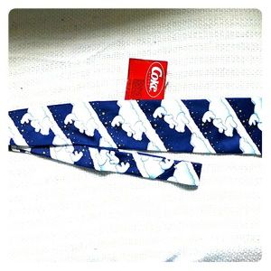 Mens Coke polar bear neck tie NWT
